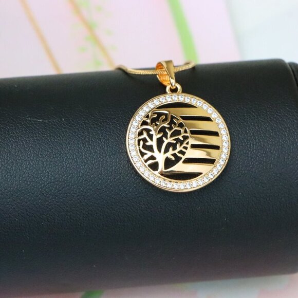 "Tree of Life Circle Pendant in Rose Gold, XPPT1322 - Picture 5 of 13